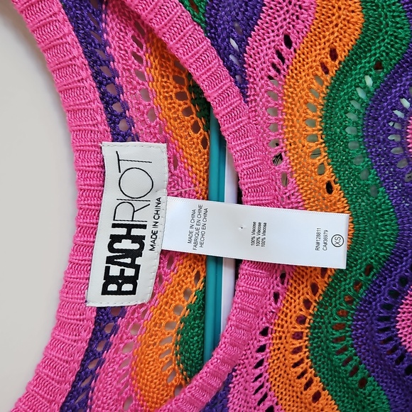 Beach Riot Coverup - Picture 5 of 7